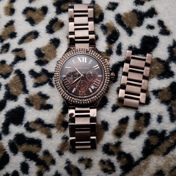 Chocolate Michael Kors watch - Picture 4 of 7